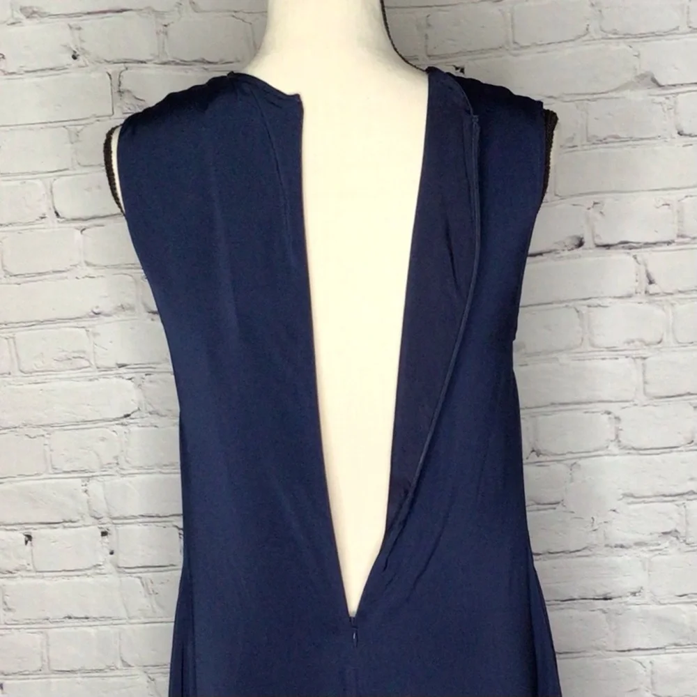 Veiled Collection Navy Blue Eva Essential Sleeveless Midi Dress Medium NWT